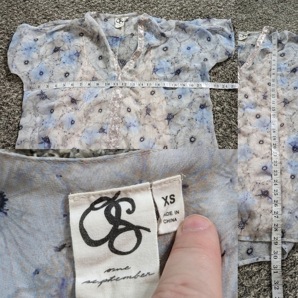 ✨3/$15 Anthro One September blue cream floral sequin accented blouse XS - Picture 9 of 10